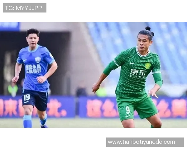 国安队员张玉宁池忠国伤愈归队回京备战新赛季 国安队员张玉宁池忠国伤愈归队回京备战新赛季