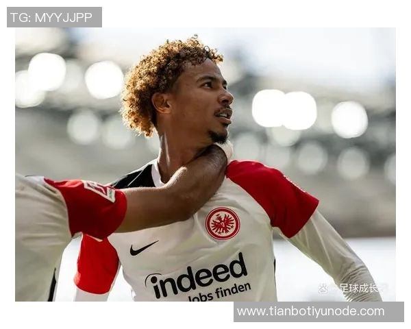 埃基蒂克为适应英超强度增加健身房锻炼时间显著提升体能 埃基蒂克为适应英超强度增加健身房锻炼时间显著提升体能