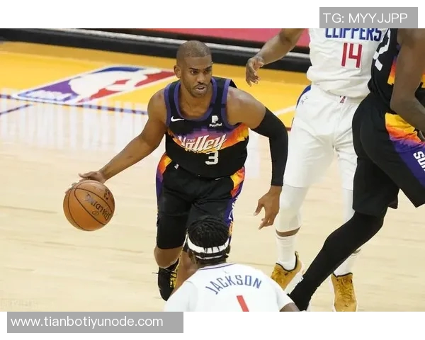 帕金斯预测保罗未来发展或将重返演播室引发热议