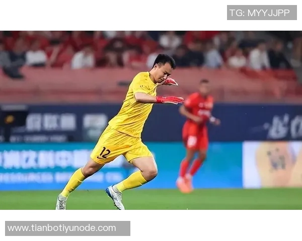 门神陈威11次扑救力保海港不败对手狂轰48脚打门展现强大攻击力