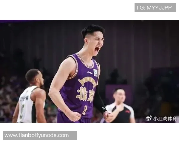 拜仁欧冠海报发布奥利塞比朔夫尤尔曼亮相展现球队风采