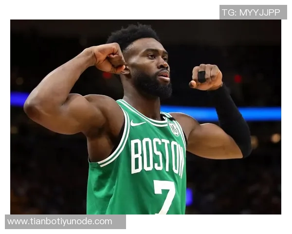 杰伦布朗直言AI泛滥发际线粉蹭对手引发热议